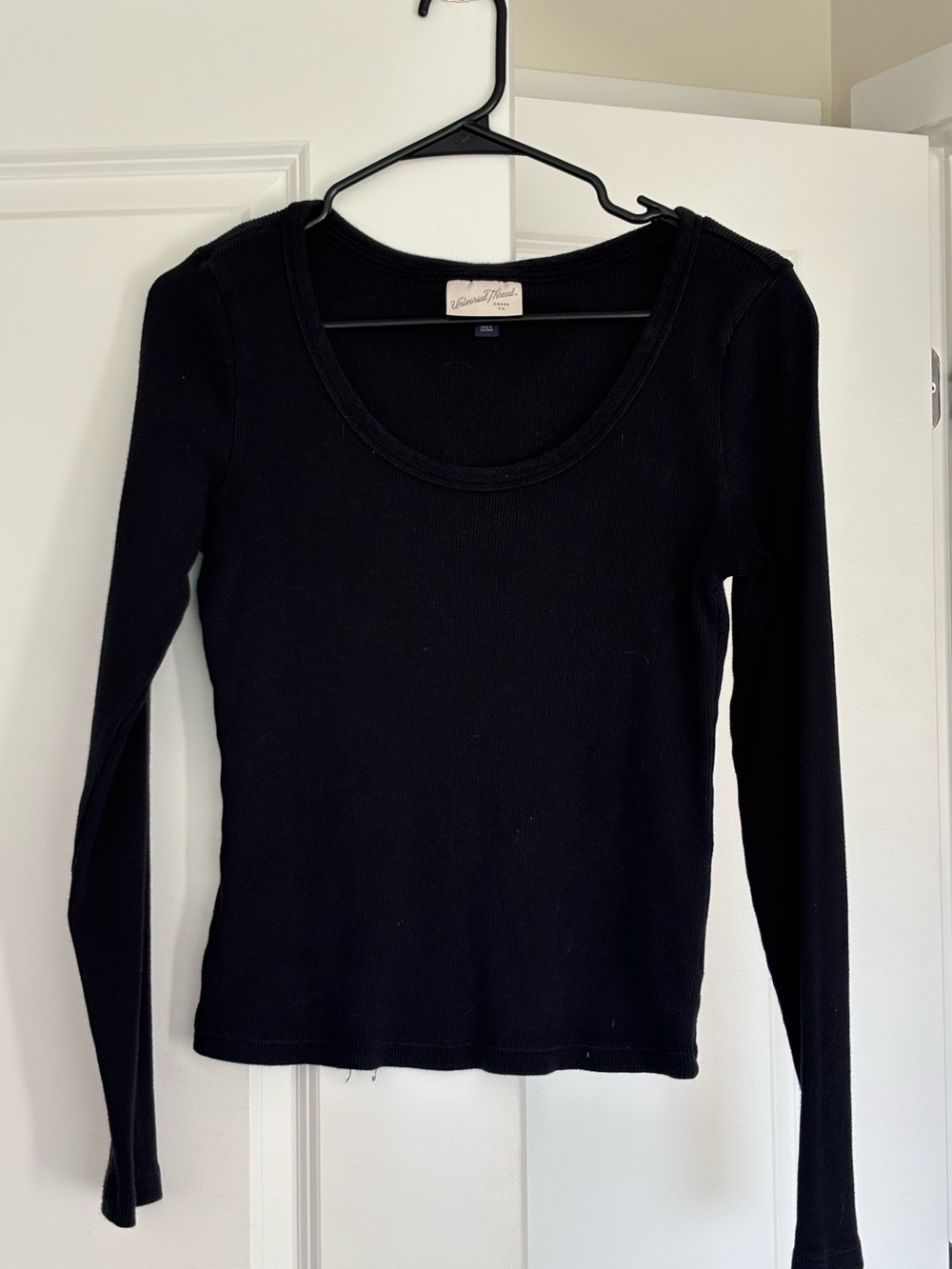 Universal Thread Black Ribbed Scoop Neck Long Sleeve Top